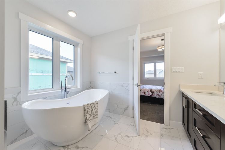 Bathroom 9cc